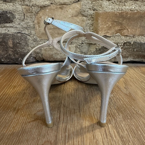 🔥Stuart Weitzman🔥FORMAL Mariposa 80 Sandal Sz7 Silver Worn3times PriceFirm! - Picture 8 of 14